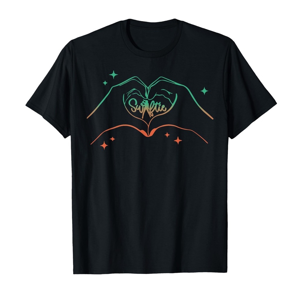 NWT Swiftie‎ Hands Heart Graphic Tee Kids Small